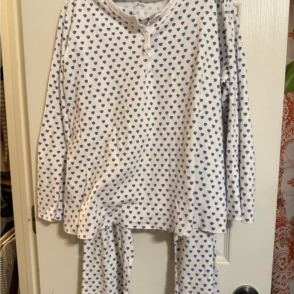 Roller Rabbit women’s Pajama Set - White and Blue Hearts new condition .